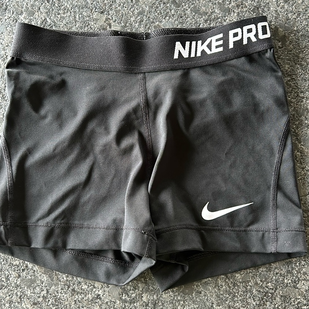 Nike pro black